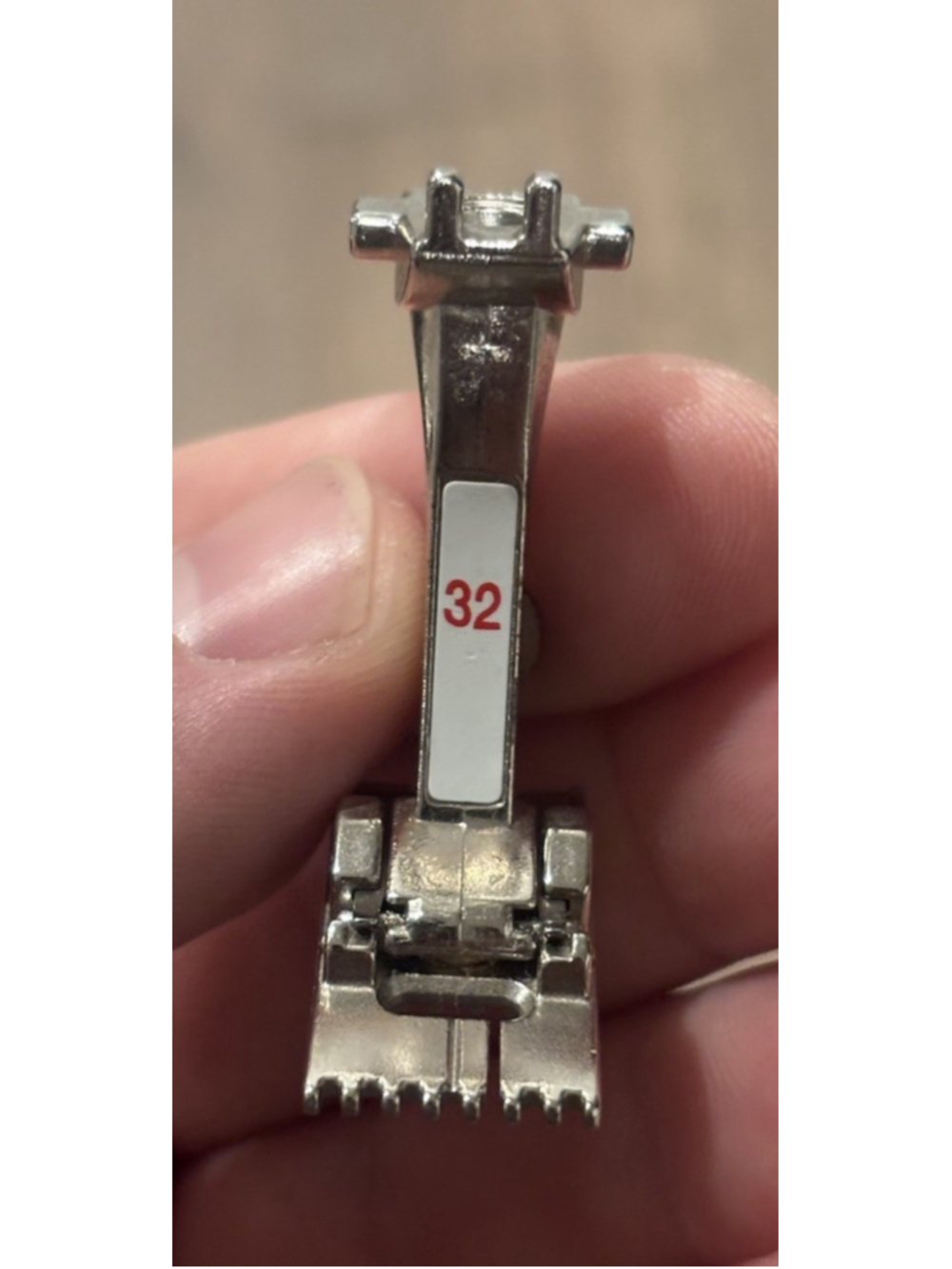 Bernina #32 Pintuck Foot with 7 Grooves - New Style